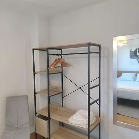 Daire Nuevo Apto Cerca De Playa Y Metro Con Parking Privado