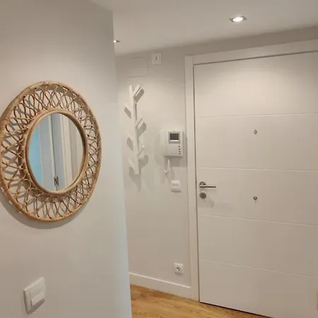 Apartment Nuevo Apto Cerca De Playa Y Metro Con Parking Privado Urduliz