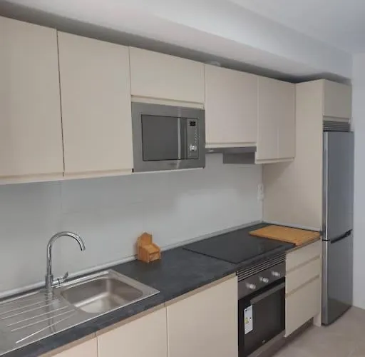 Apartment Nuevo Apto Cerca De Playa Y Metro Con Parking Privado *